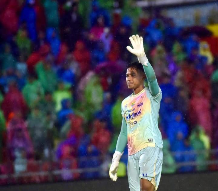 Teja Paku Alam Ukir Rekor Clean Sheet